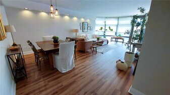 3375 N Country Club Dr in Miami, FL - Building Photo