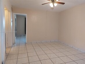 5801 NE 18th Ave in Fort Lauderdale, FL - Building Photo - Building Photo