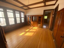 607 N Humphrey Ave, Unit #2 in Oak Park, IL - Building Photo