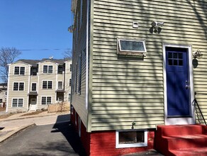 75 Abbott St in Providence, RI - Building Photo - Building Photo