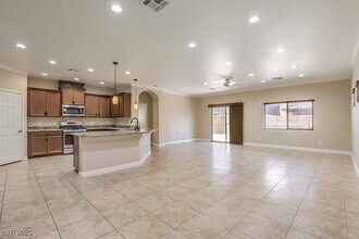 9090 Irish Elk Ave in Las Vegas, NV - Building Photo - Building Photo