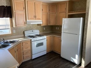 5 Auk Ct in Browns Mills, NJ - Building Photo - Building Photo