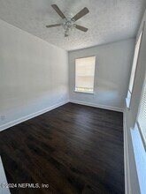 11 E 7th St, Unit 4 in Jacksonville, FL - Building Photo - Building Photo