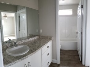 352 W 400 N in Cedar City, UT - Building Photo - Building Photo