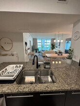 951 Brickell Ave, Unit 405 in Miami, FL - Building Photo - Building Photo