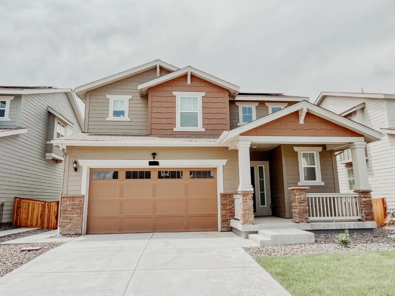 10241 Tucson St in Commerce City, CO - Building Photo