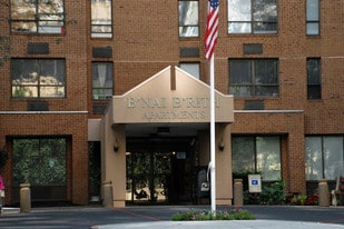 B'nai B'rith Apartments in Harrisburg, PA - Building Photo
