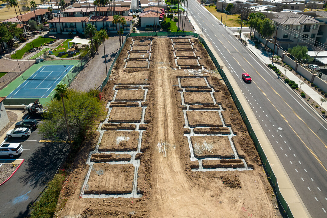 Vistas of Scottsdale in Scottsdale, AZ - Building Photo