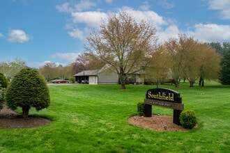 Southfield Green in Manchester, CT - Foto de edificio - Building Photo