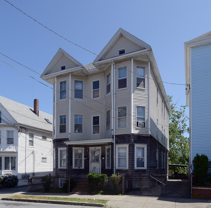 66 Deane St in New Bedford, MA - Building Photo