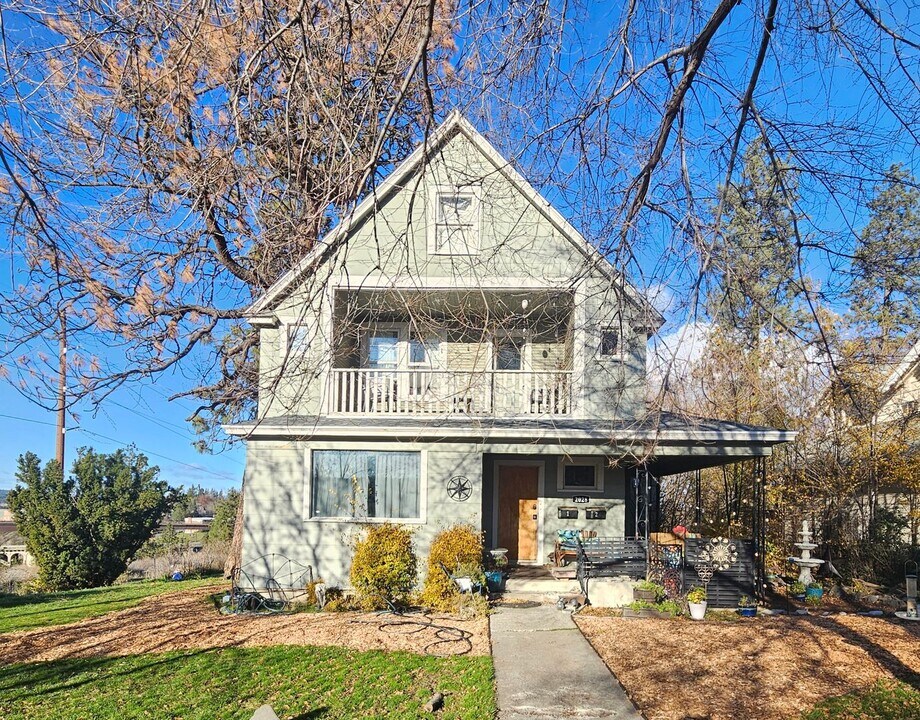 2028 W 9th Ave in Spokane, WA - Building Photo