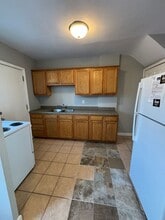 1234 W Mullan Ave in Waterloo, IA - Building Photo - Building Photo