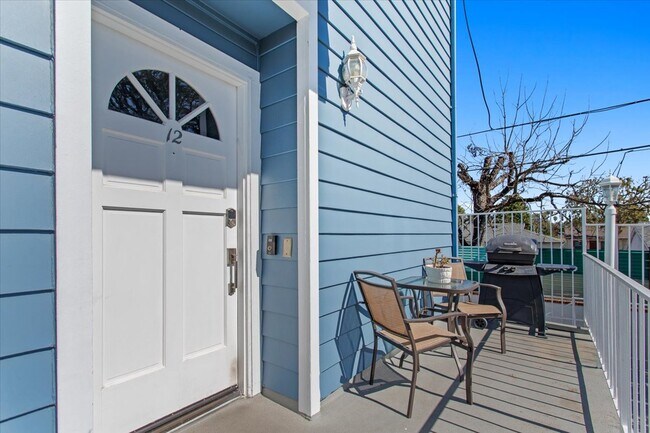 5324 Kester Ave in Los Angeles, CA - Building Photo - Building Photo