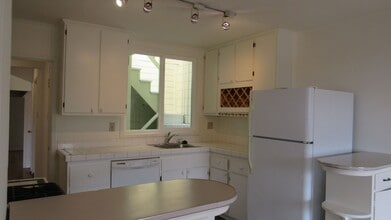 130-132-132 Seal Rock Dr in San Francisco, CA - Building Photo - Building Photo