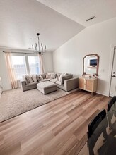 1809 W Terra Vista Ln in Saratoga Springs, UT - Building Photo - Building Photo