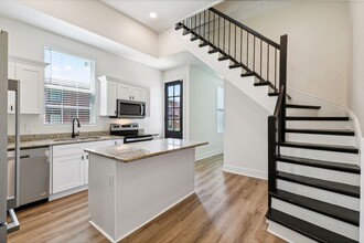 2022 Bienville St, Unit 2022 Beinville St in New Orleans, LA - Building Photo - Building Photo