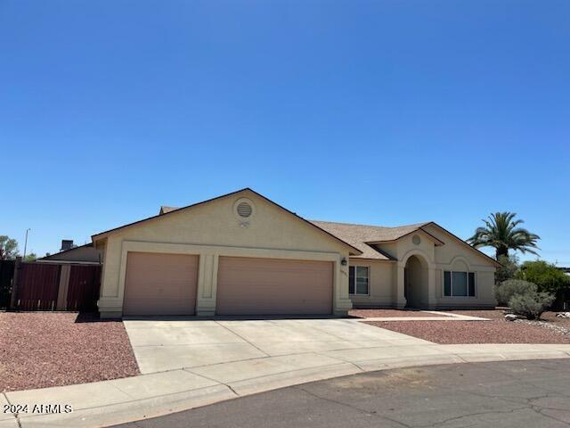 10951 W Alice Ave in Peoria, AZ - Building Photo