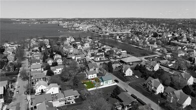 65 Houston Ave in Newport, RI - Foto de edificio - Building Photo
