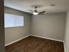 3203 White Sail in League City, TX - Foto de edificio - Building Photo