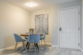 Rivers Edge Apartments in Waukesha, WI - Building Photo - Interior Photo