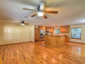420 7th St, Unit 1510-RENO in Marble Falls, TX - Building Photo - Building Photo