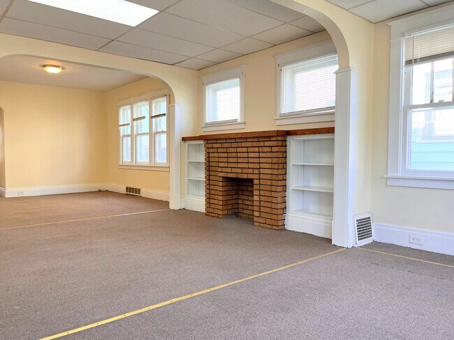 253 Shirley Ave-Unit -Unit 1- Lower in Buffalo, NY - Building Photo - Building Photo