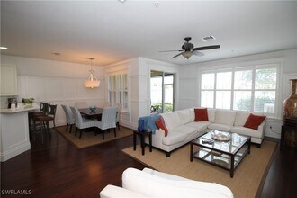 1370 Mariposa Cir in Naples, FL - Building Photo - Building Photo