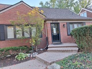 2152 Pembroke Rd in Birmingham, MI - Building Photo - Building Photo