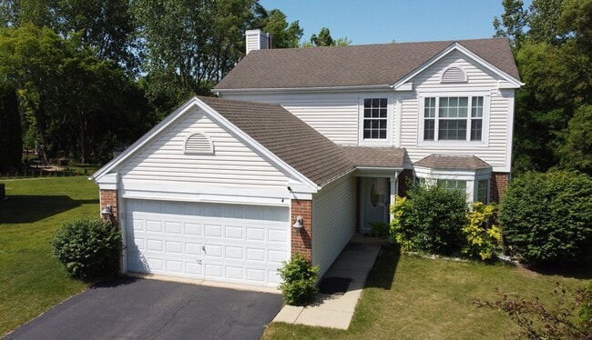 property at 4 Hummingbird Ct