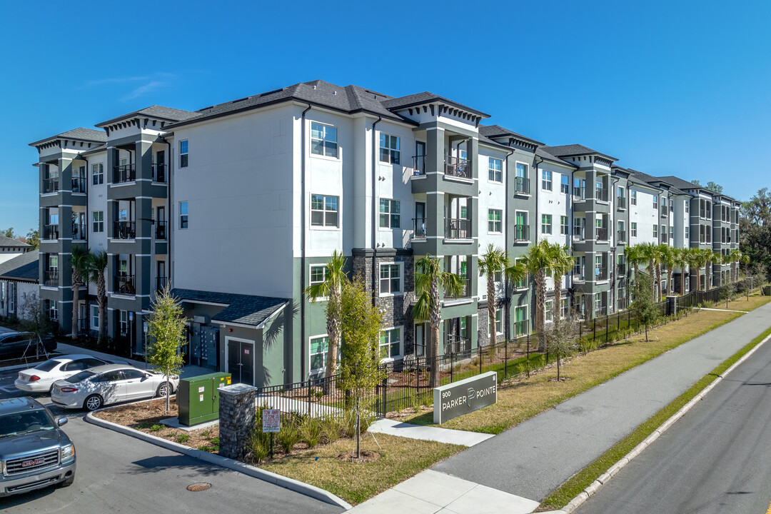 Parker Pointe Apartments in Lakeland, FL - Foto de edificio