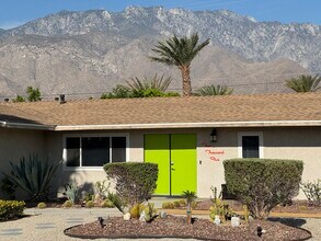 2005 N Viminal Rd in Palm Springs, CA - Building Photo - Building Photo