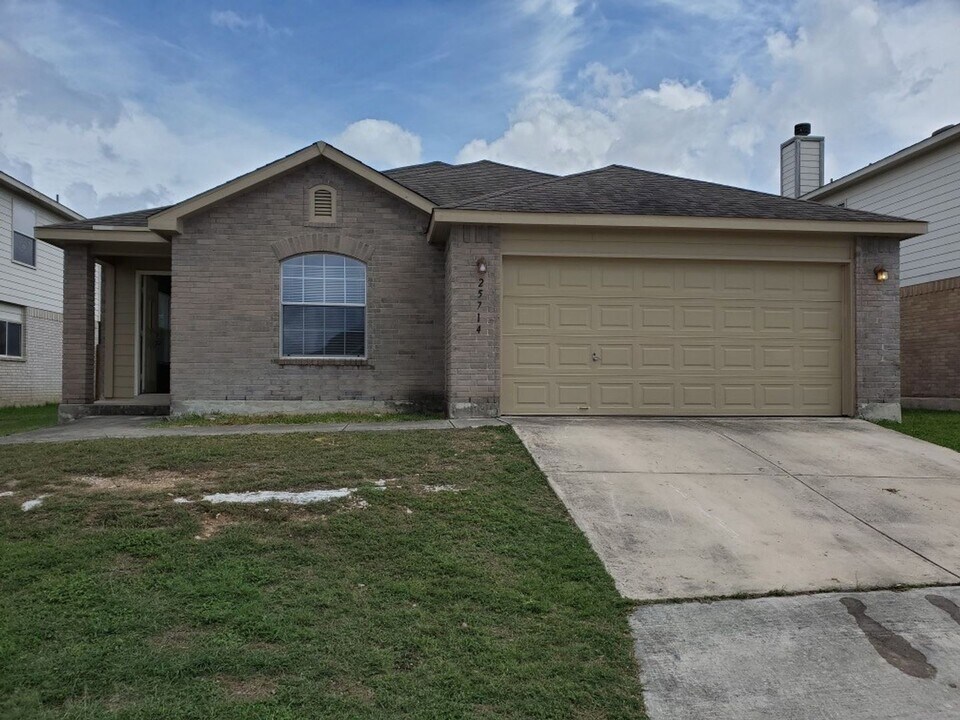 25714 Gold Yarrow in San Antonio, TX - Building Photo