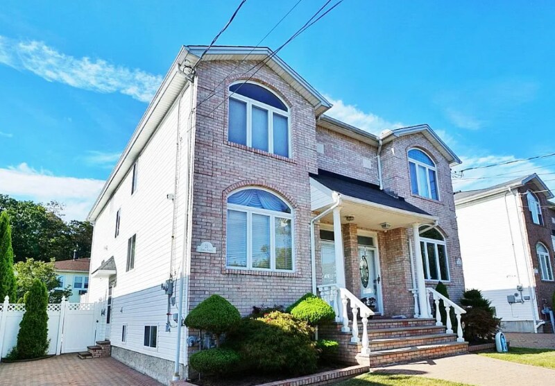 21 Jumel St in Staten Island, NY - Foto de edificio