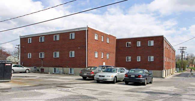 4000 Glengyle Ave in Baltimore, MD - Building Photo - Building Photo