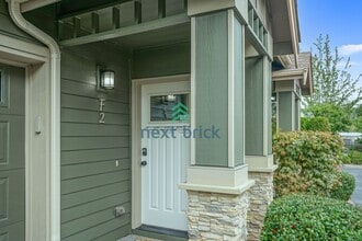 4650 NE 3rd Ln in Renton, WA - Building Photo - Building Photo
