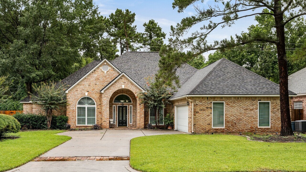 25818 Overlake Dr in Spring, TX - Building Photo