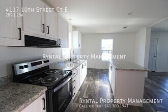 4117 10th St Ct E in Ellenton, FL - Building Photo - Building Photo