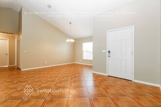 9201 Rockrose Dr in Tampa, FL - Building Photo - Building Photo