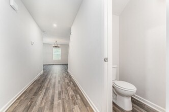 6337 Century Ln in Thomasville, NC - Foto de edificio - Building Photo