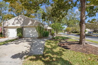 13718 Wm Davis Pkwy in Jacksonville, FL - Building Photo - Building Photo