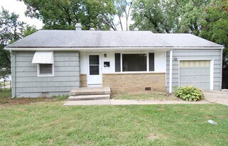 2 E 85th St in Kansas City, MO - Building Photo