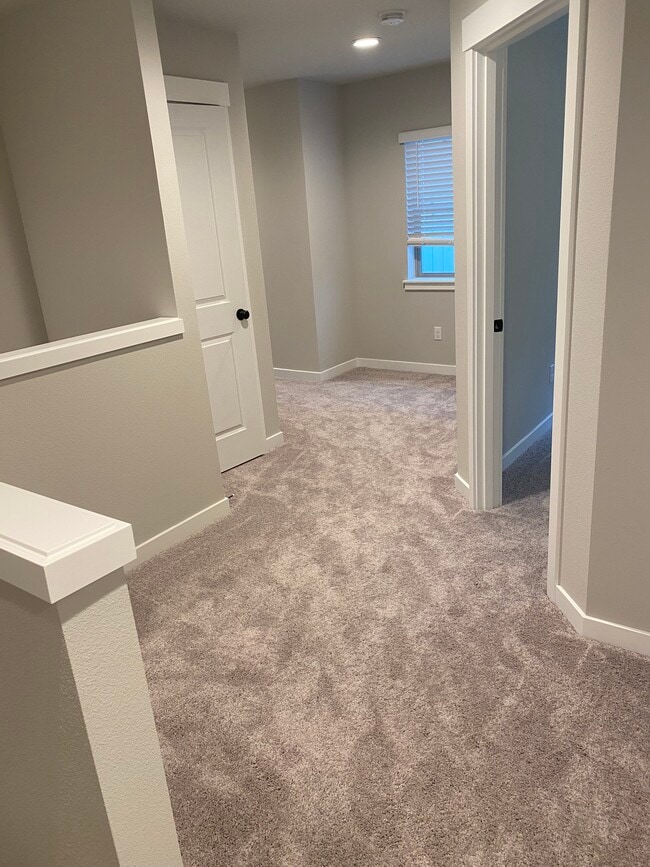 16587 SE Sunshower Pl in Happy Valley, OR - Building Photo - Building Photo