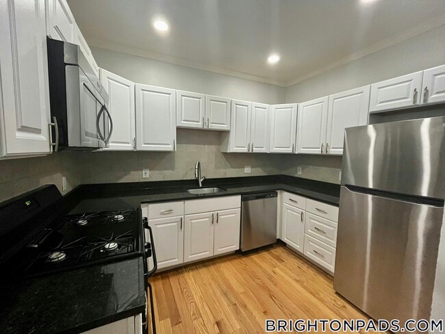 1789 Commonwealth Ave