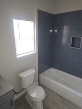 3221 Ennis St in Houston, TX - Building Photo - Building Photo