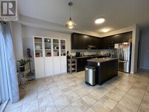 246 Woodway Trail in Norfolk, ON - Building Photo - Building Photo