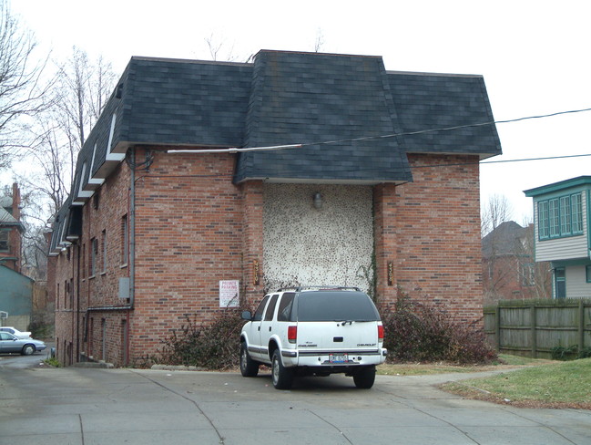 4308-4310 Hamilton Ave in Cincinnati, OH - Foto de edificio - Building Photo