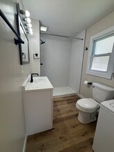1107 Ferry St, Unit A in Lafayette, IN - Foto de edificio - Building Photo