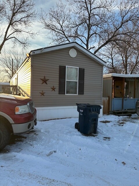 1205 US-12 in East Helena, MT - Foto de edificio