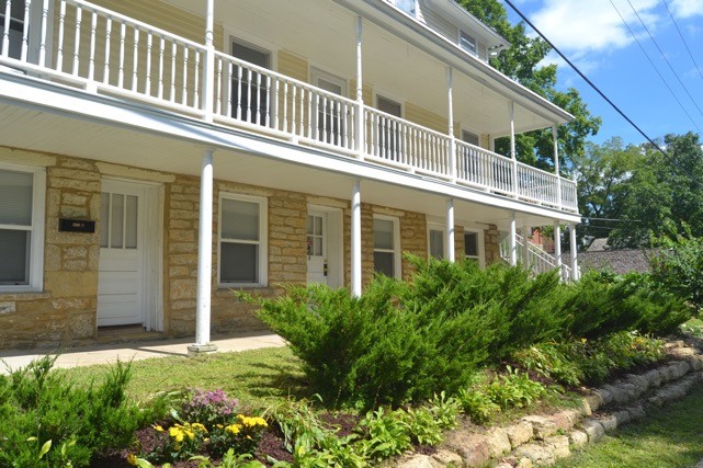 321 Fountain St in Mineral Point, WI - Building Photo - Building Photo