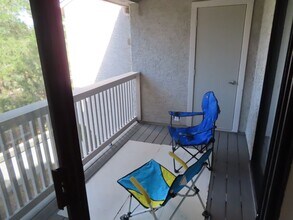 14972 Av. Venusto in San Diego, CA - Building Photo - Building Photo